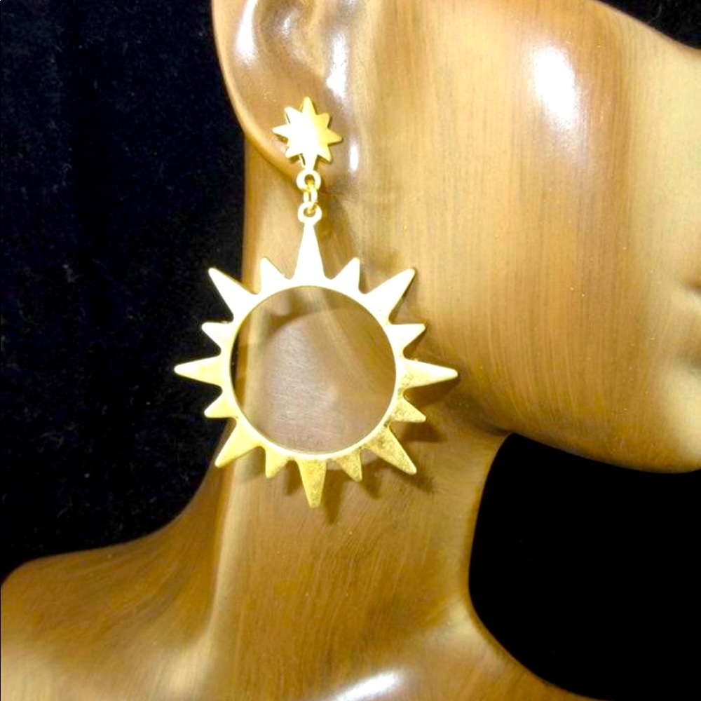 Sunny Dayz Golden Earrings